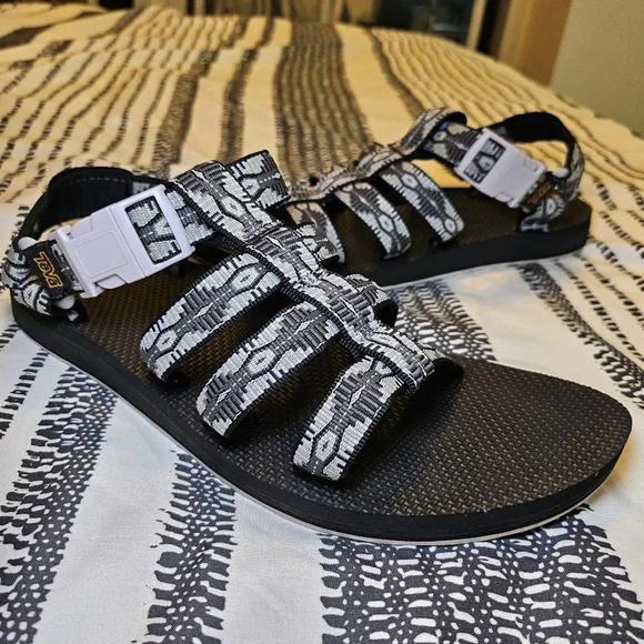 Teva | Shoes | Euc Like New Teva Original Dorado Strappy  display picture 2